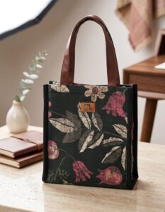 Insulated lunch bag